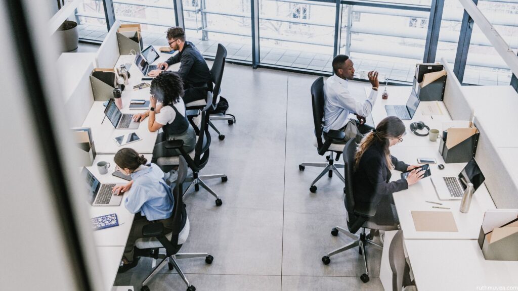 Will AI Replace Your Job?:AI's Impact job.ruthmuvea.com